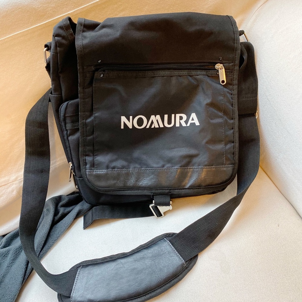 Cosmo black crossbody bag